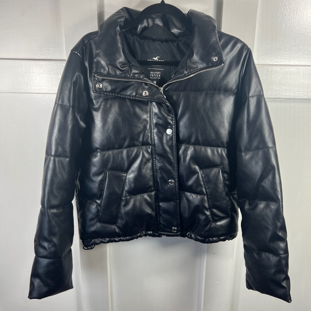 Hollister Faux Leather Puffer Jacket Black Quilted Zip Up Stand Collar Womens M